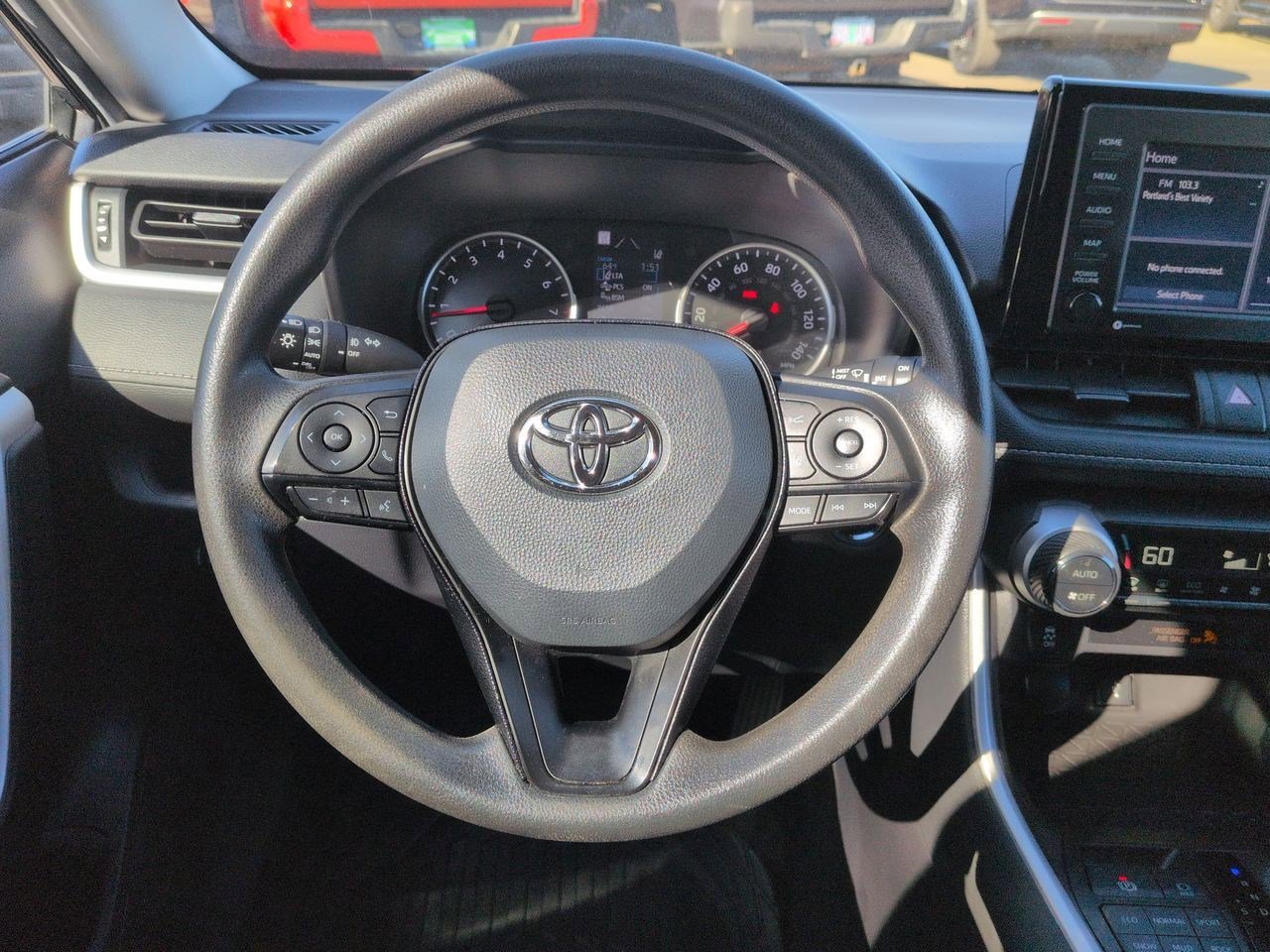 Thumbnail: 2021 Toyota RAV4 - 24