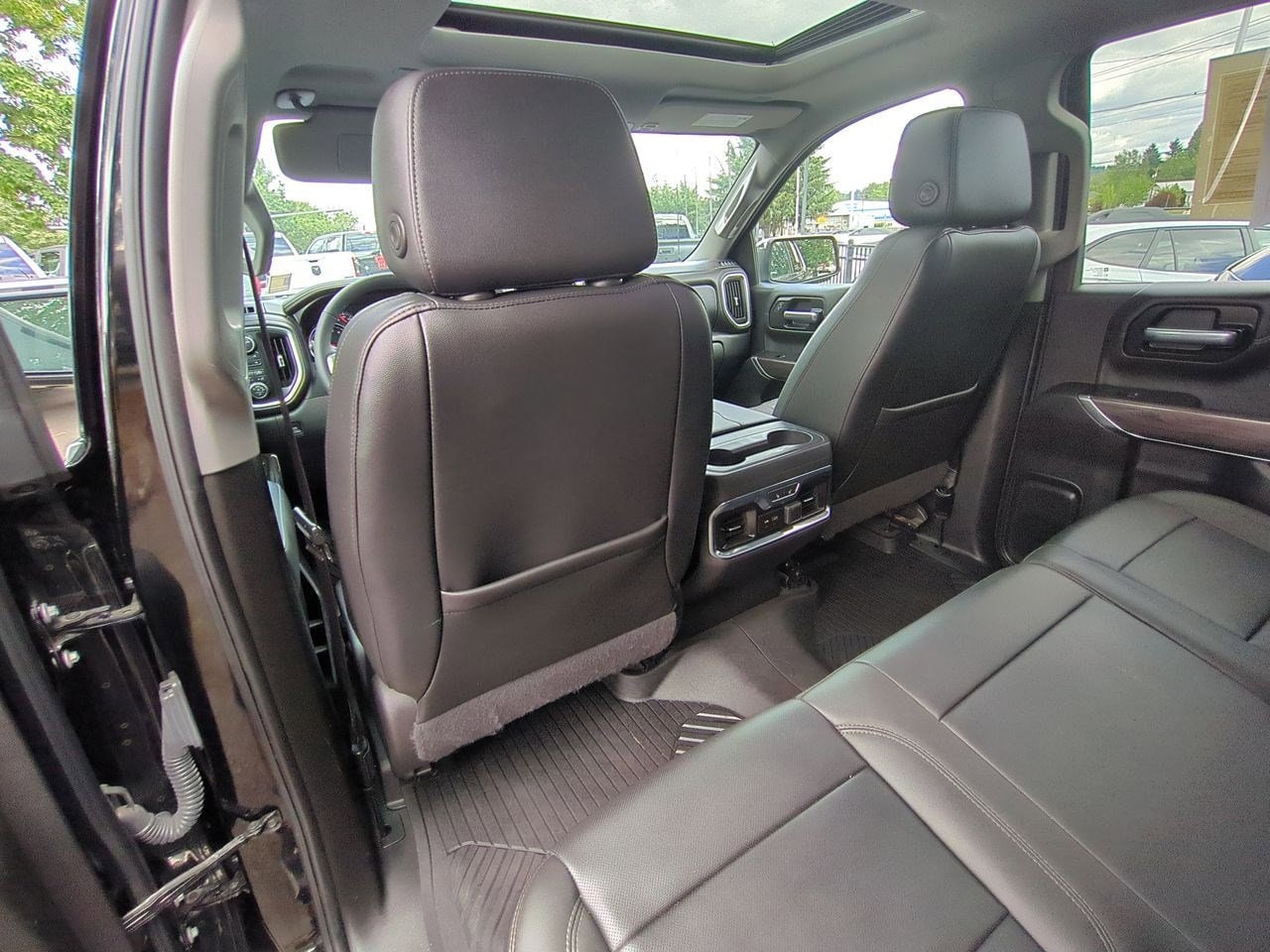 Thumbnail: 2020 Chevrolet Silverado 1500 - 29