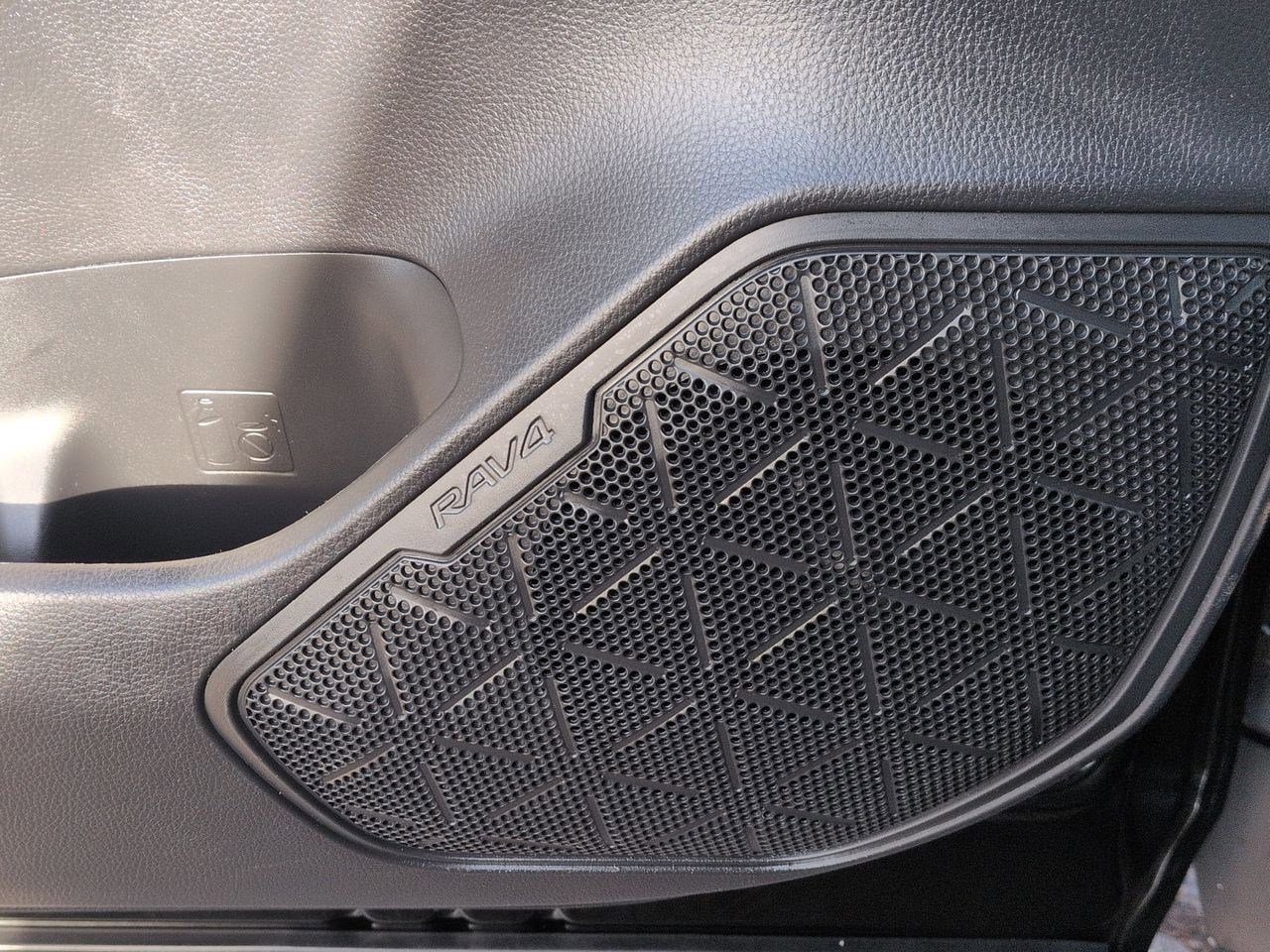 Thumbnail: 2024 Toyota RAV4 - 31