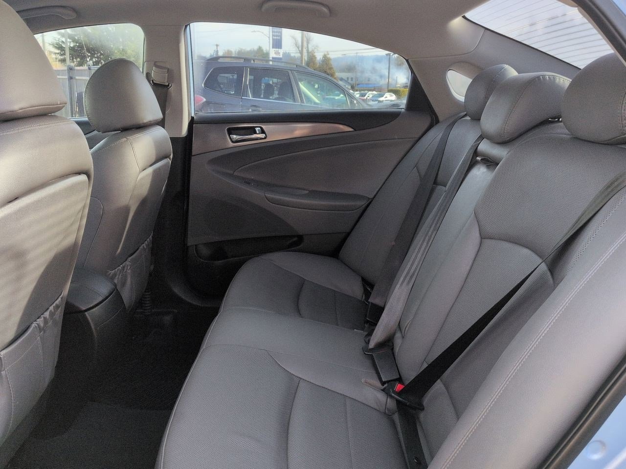 Thumbnail: 2015 Hyundai Sonata - 21