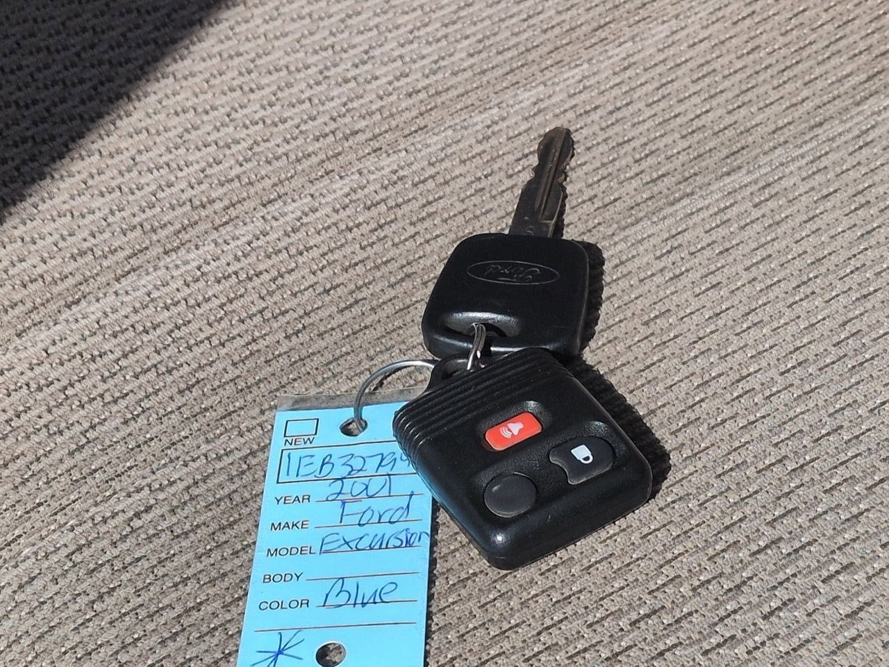 Thumbnail: 2001 Ford Excursion - 34