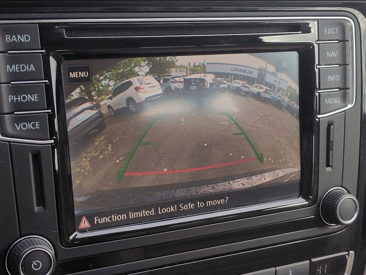 Thumbnail: 2017 Volkswagen Passat - 32