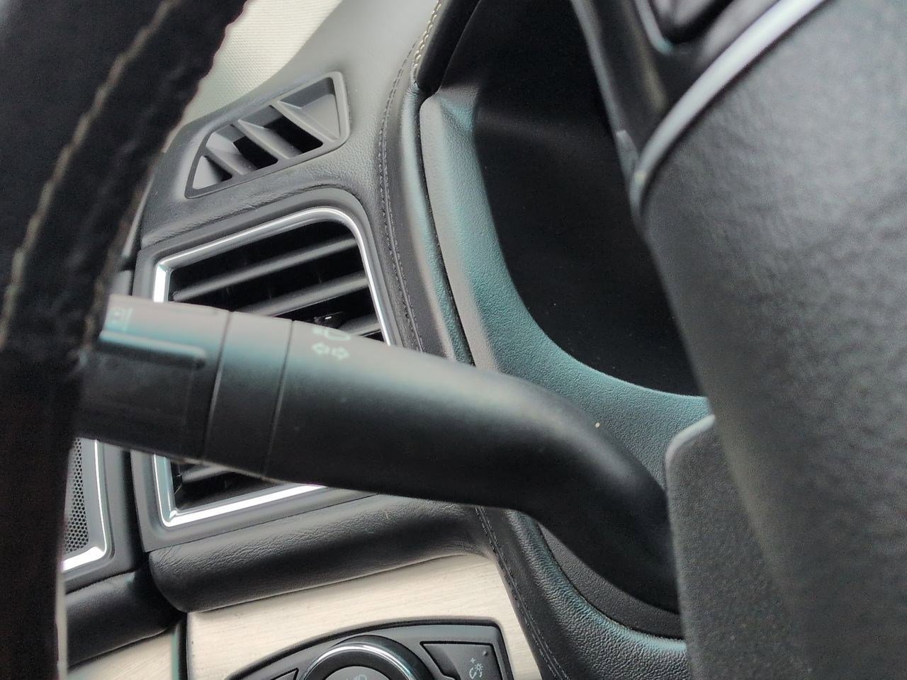 Thumbnail: 2017 Ford Explorer - 29