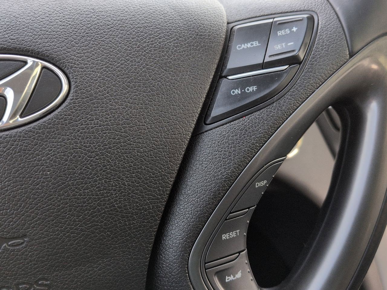 Thumbnail: 2015 Hyundai Sonata - 27