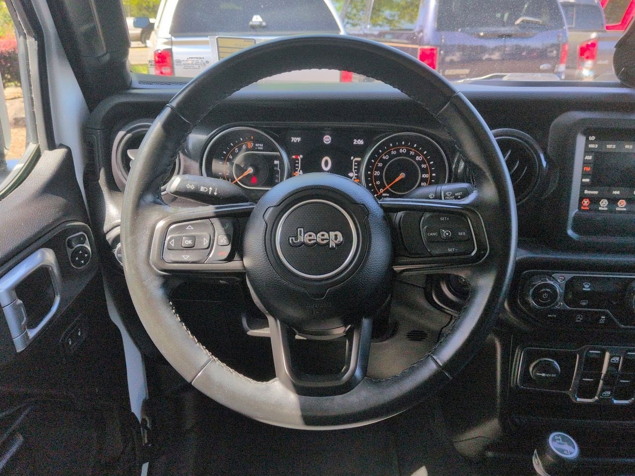 Thumbnail: 2022 Jeep Gladiator - 21