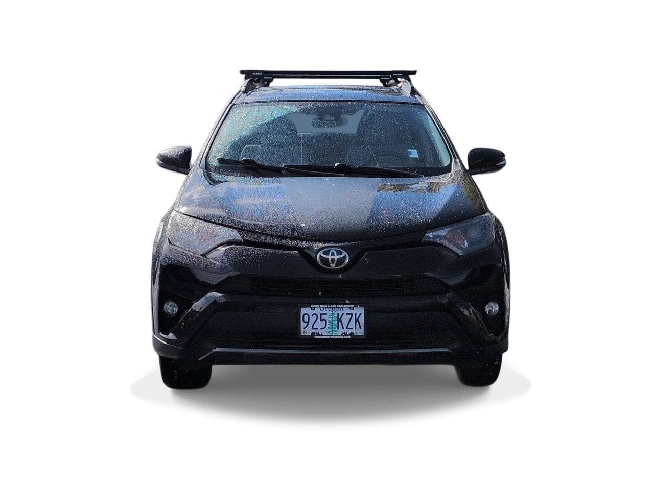 Thumbnail: 2018 Toyota RAV4 - 3