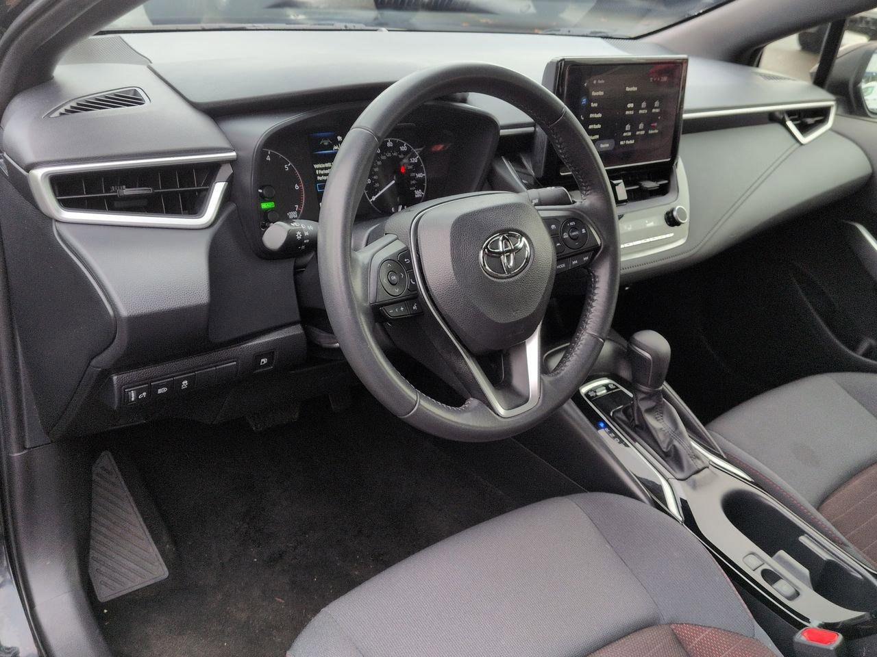 Thumbnail: 2023 Toyota Corolla - 10