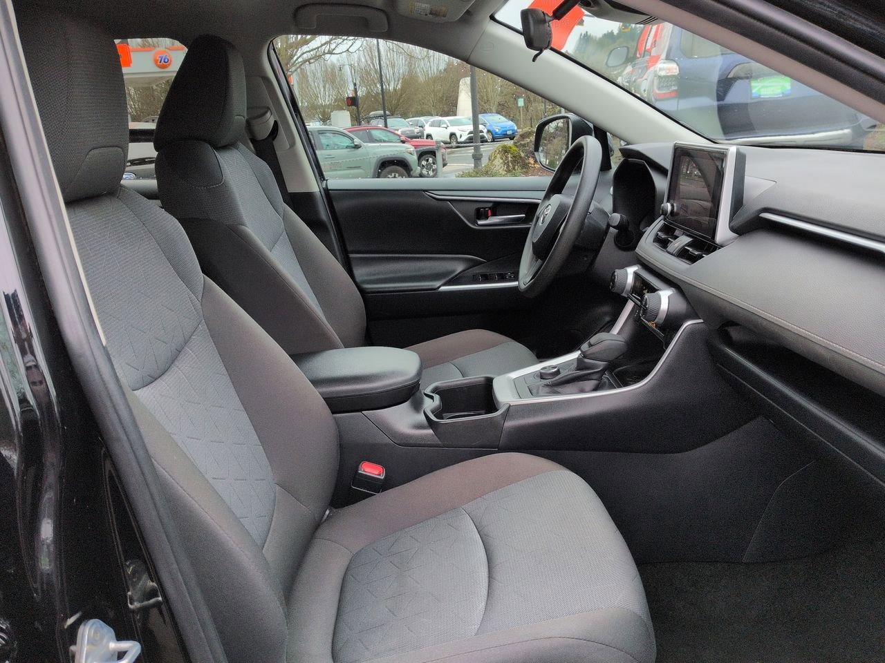 Thumbnail: 2024 Toyota RAV4 - 22