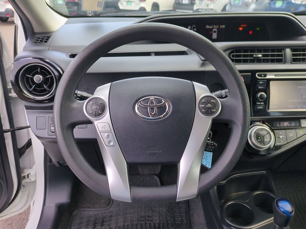 Thumbnail: 2016 Toyota Prius c - 22