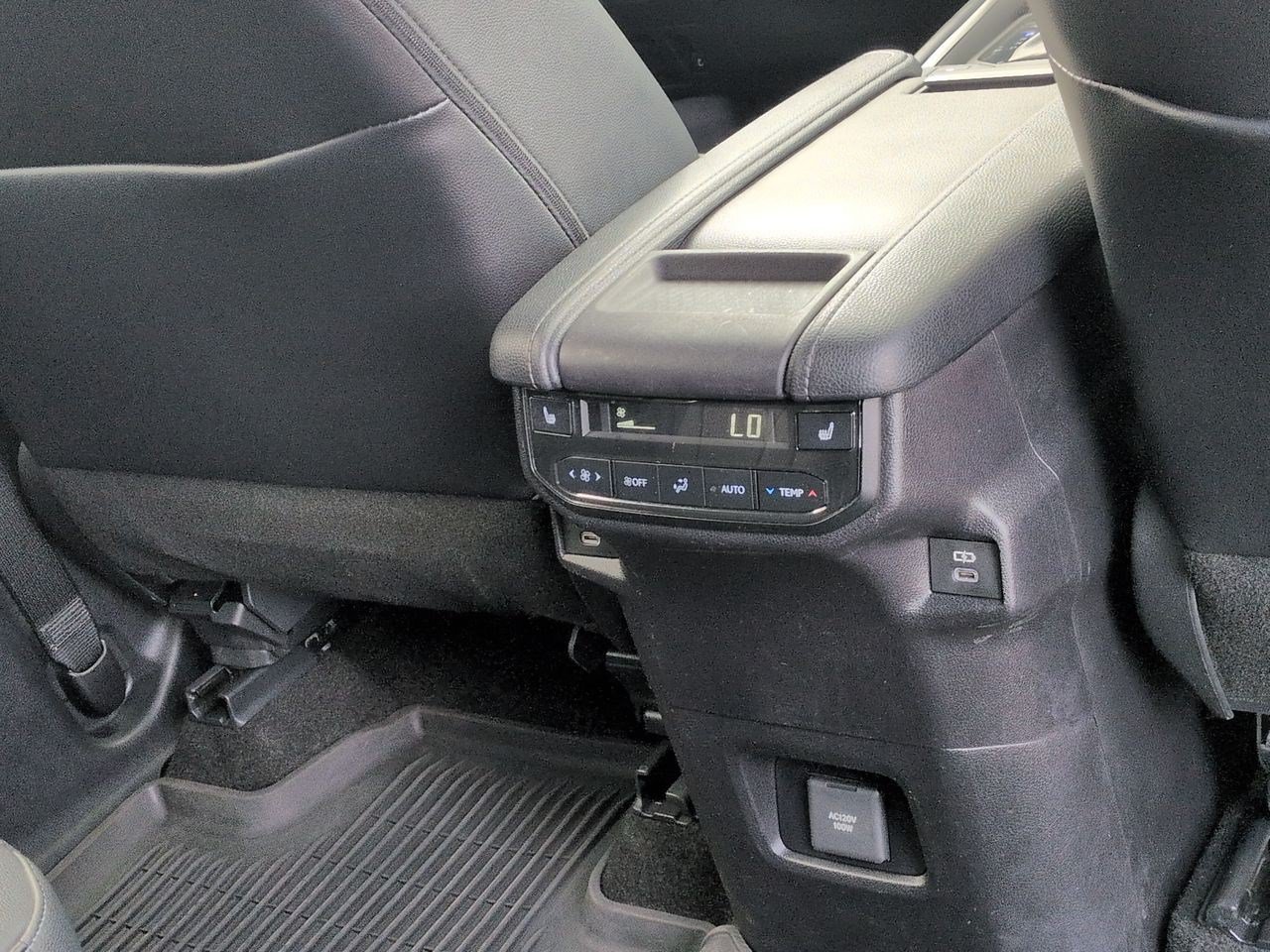 Thumbnail: 2024 Toyota Grand Highlander - 21
