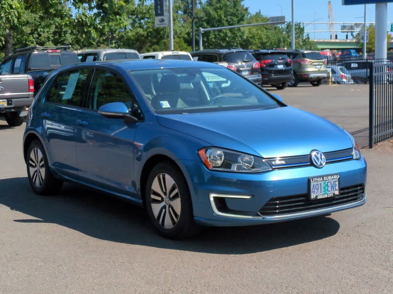 2016 Volkswagen e-Golf SE 2