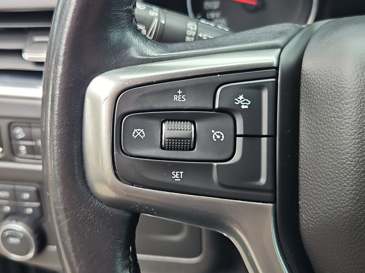 Thumbnail: 2021 Chevrolet Tahoe - 25