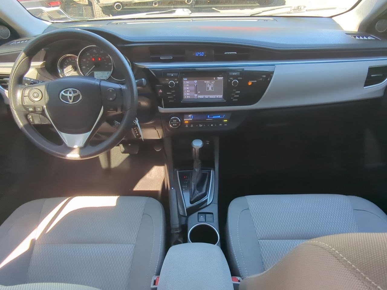 Thumbnail: 2016 Toyota Corolla - 16