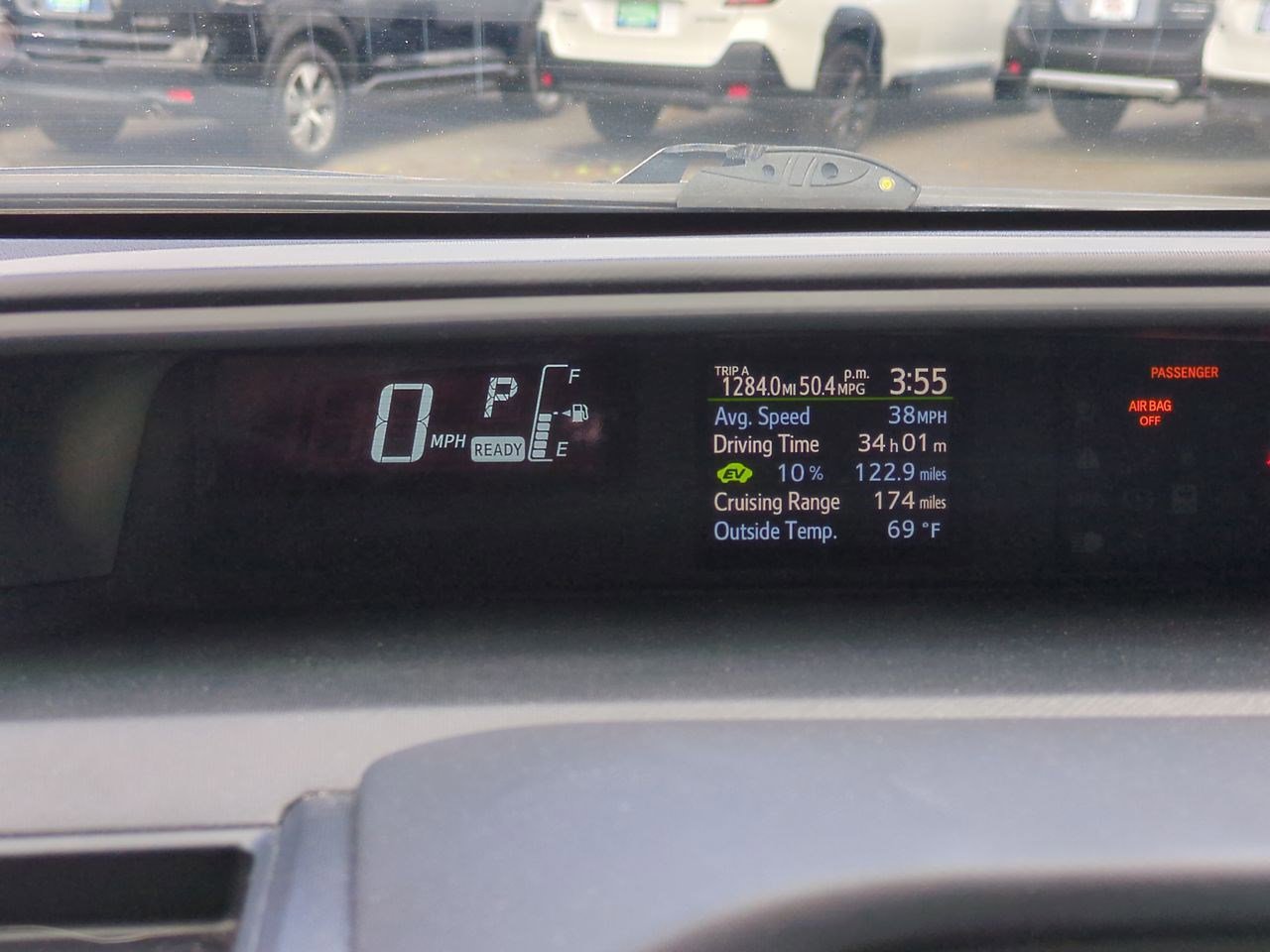 Thumbnail: 2016 Toyota Prius c - 33
