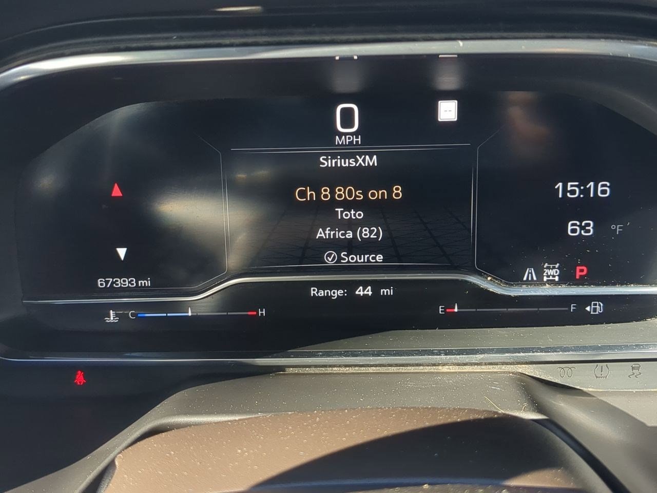 Thumbnail: 2023 GMC Yukon XL - 33