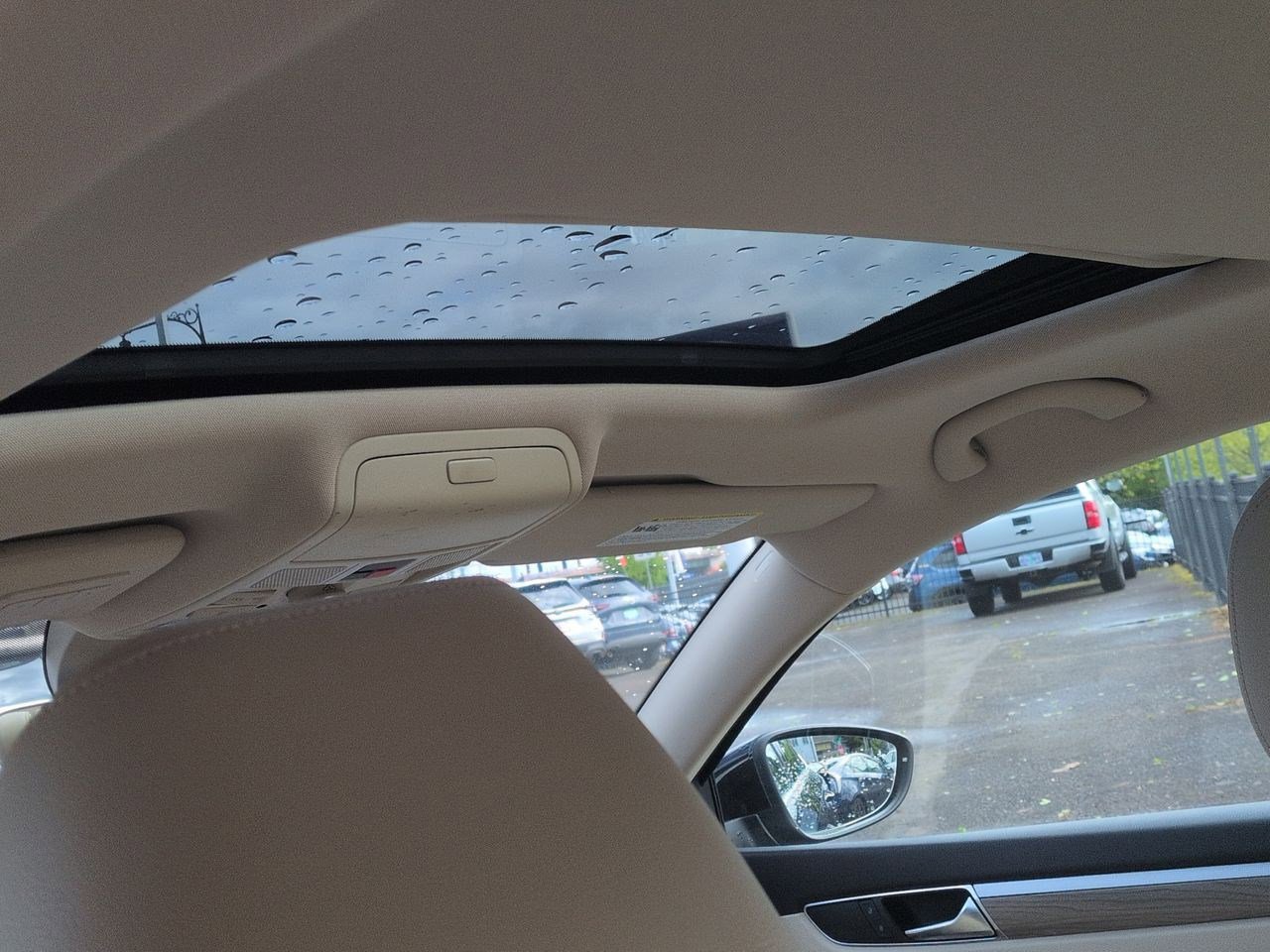 Thumbnail: 2017 Volkswagen Passat - 20