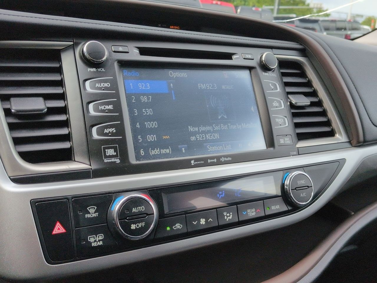 Thumbnail: 2018 Toyota Highlander - 30