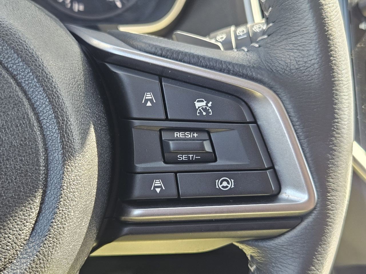 2024 Subaru Ascent Premium 24