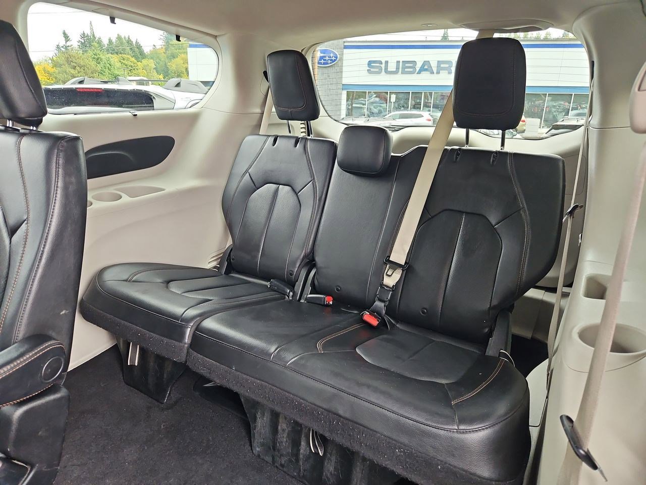 Thumbnail: 2020 Chrysler Pacifica - 40