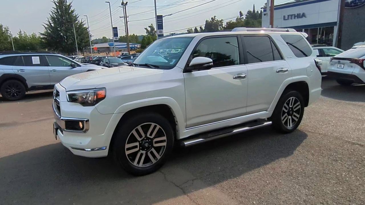 2020 Toyota 4Runner Limited photo 4