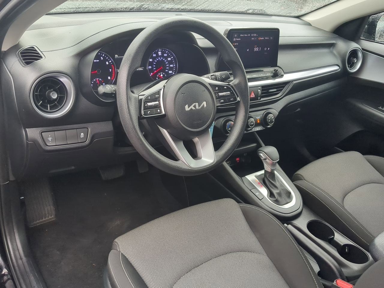 Thumbnail: 2024 Kia Forte - 10