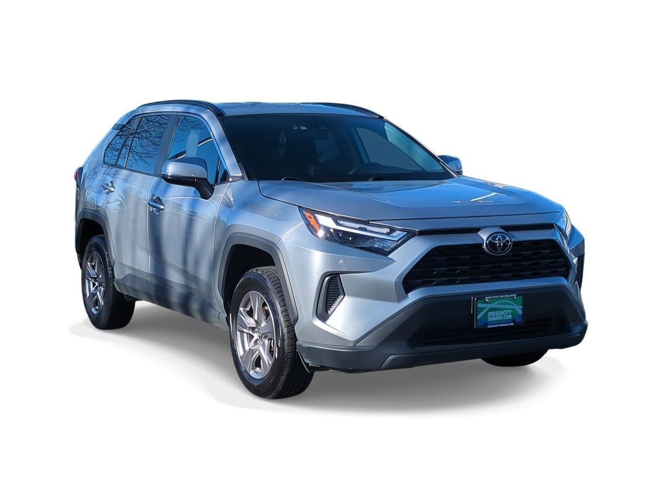Used 2022 Toyota RAV4 XLE with VIN 2T3P1RFV0NW282341 for sale in Oregon City, OR