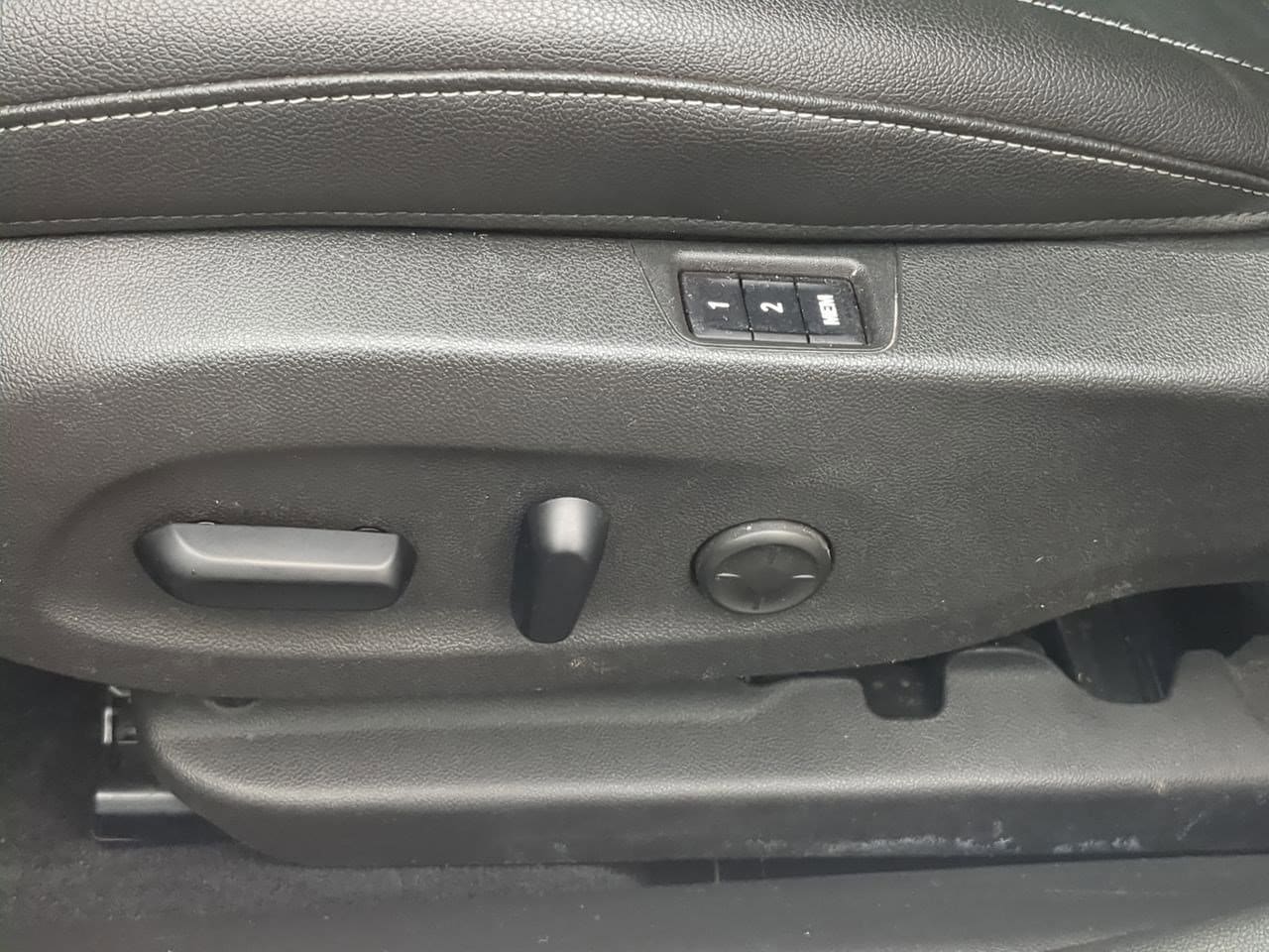 Thumbnail: 2018 Buick Regal - 18