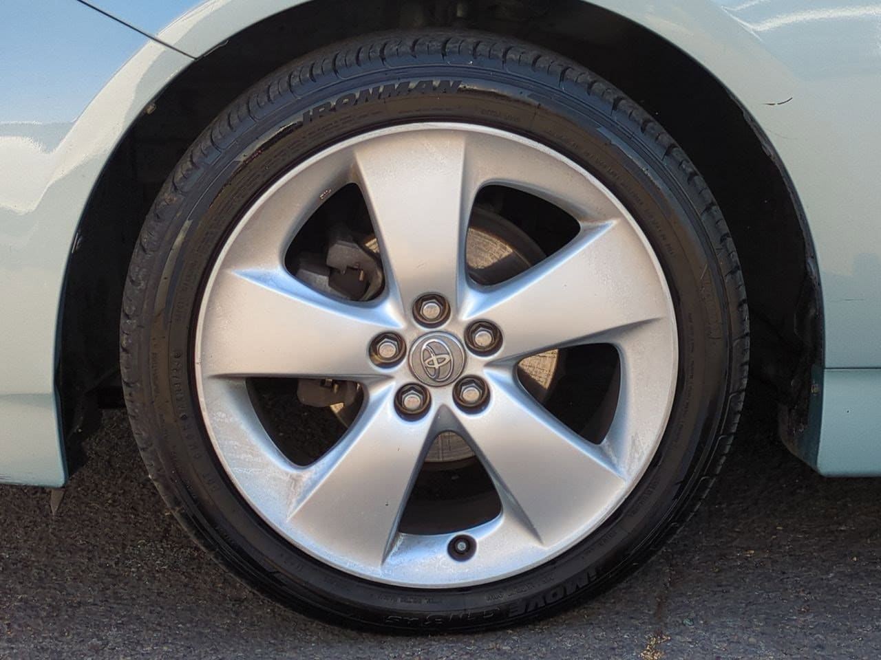 Thumbnail: 2012 Toyota Prius - 14