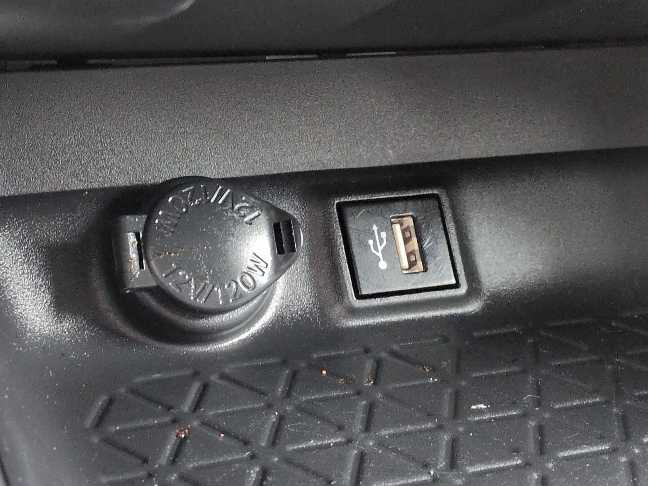 Thumbnail: 2024 Toyota RAV4 - 32