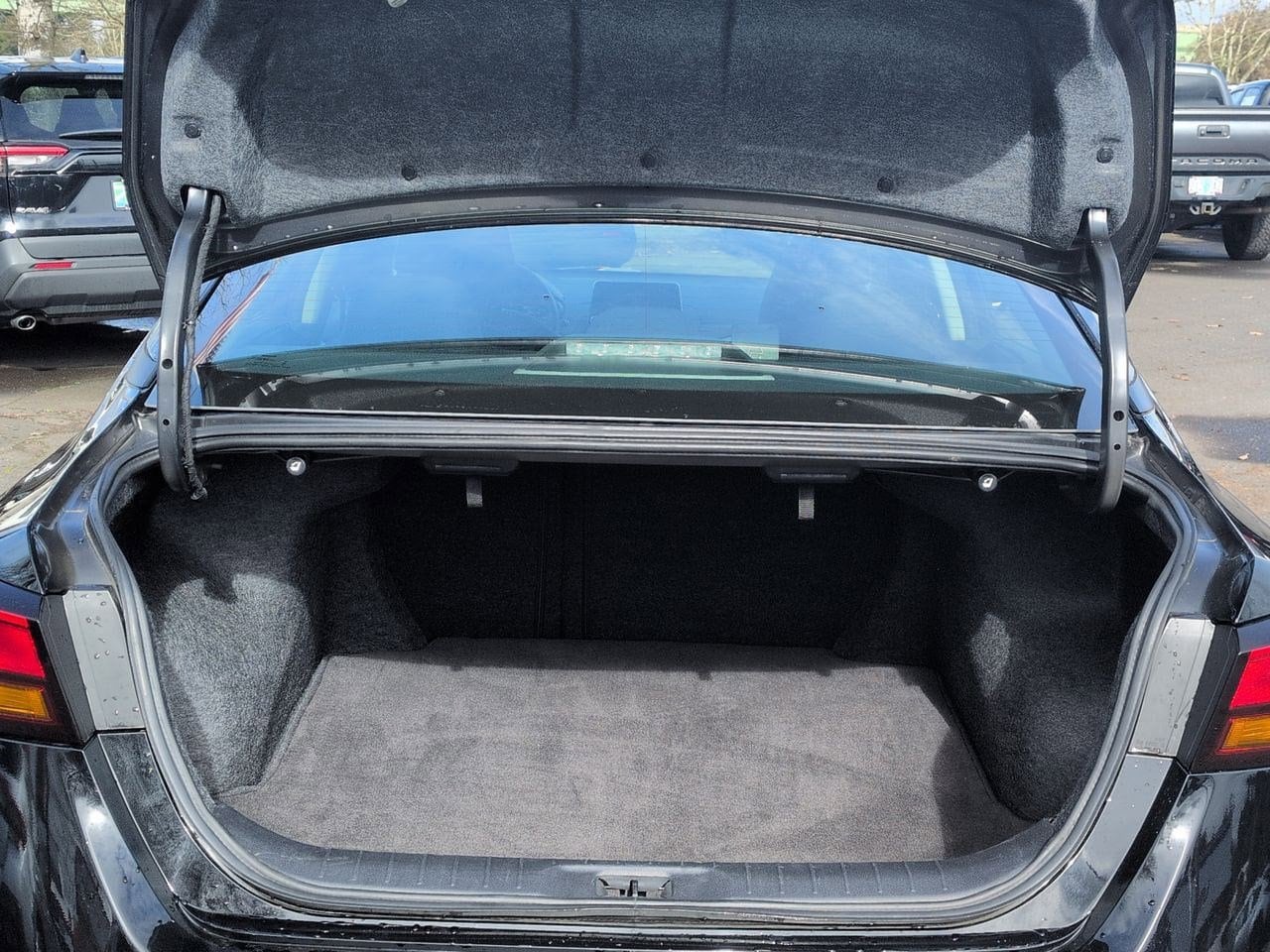 Thumbnail: 2025 Nissan Altima - 33