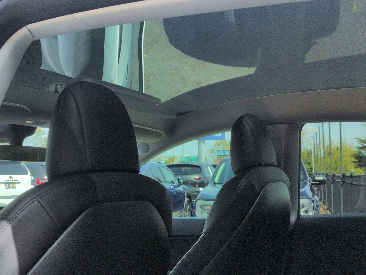 Thumbnail: 2022 Tesla Model Y - 19