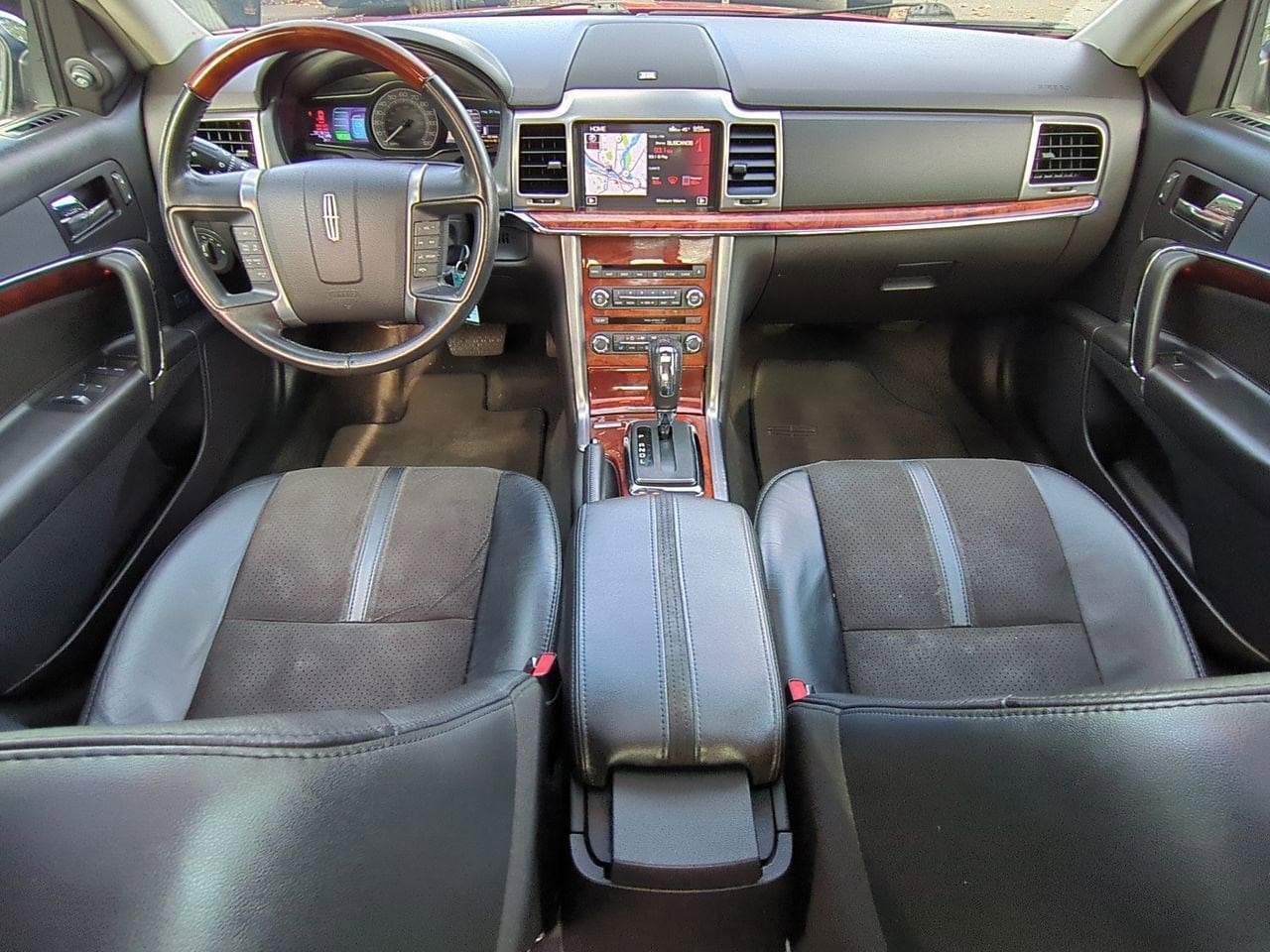 Thumbnail: 2012 Lincoln MKZ - 16