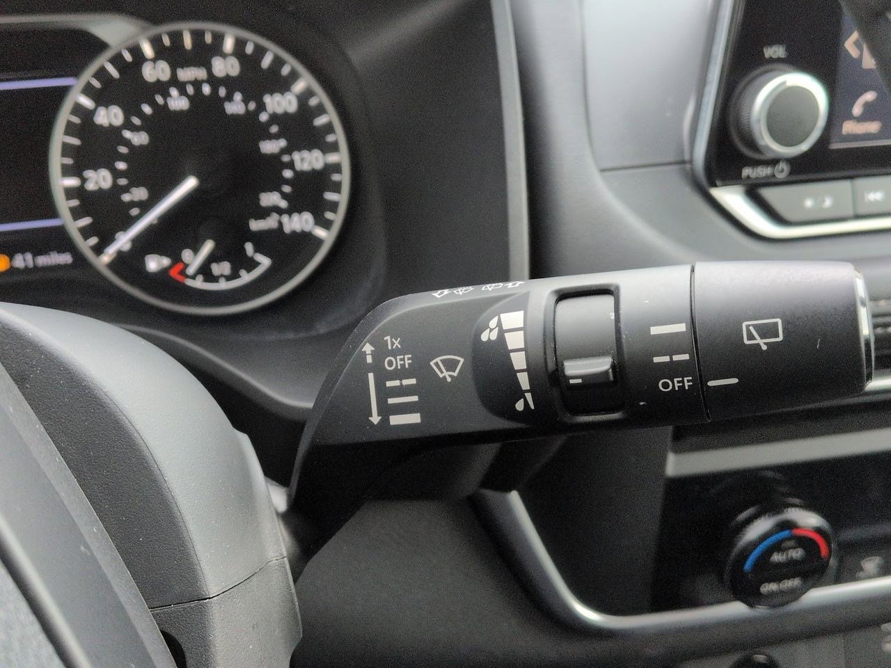 Thumbnail: 2025 Nissan Rogue - 25