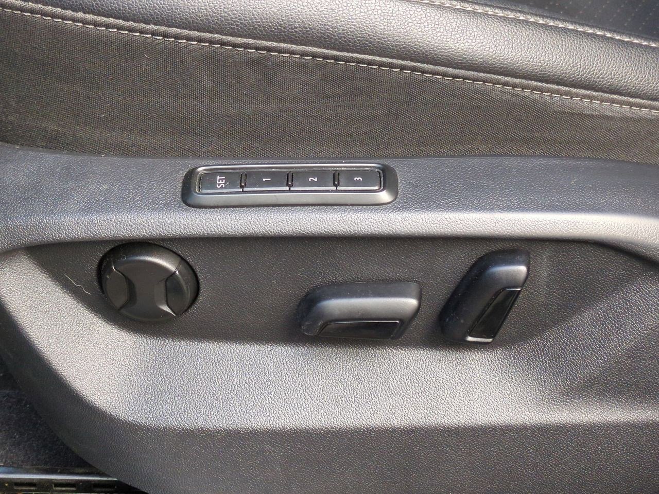 Thumbnail: 2019 Volkswagen Atlas - 18