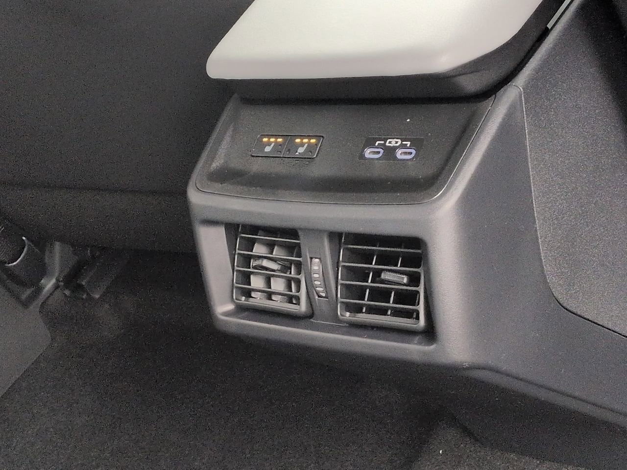 Thumbnail: 2026 Subaru Solterra - 22