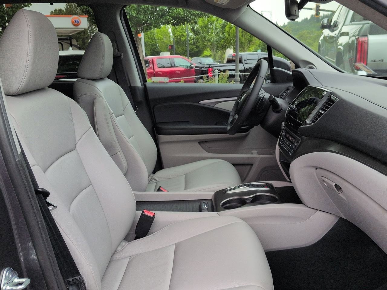 Thumbnail: 2022 Honda Pilot - 25