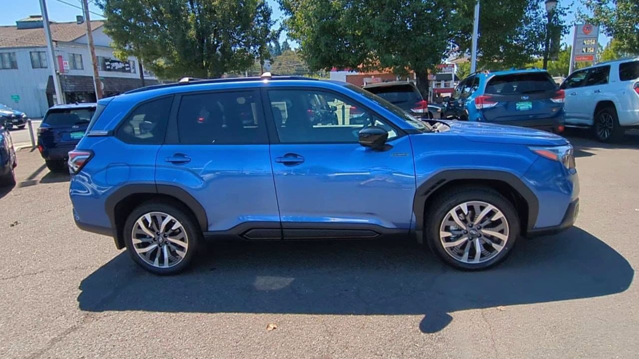 Thumbnail: 2025 Subaru Forester - 9