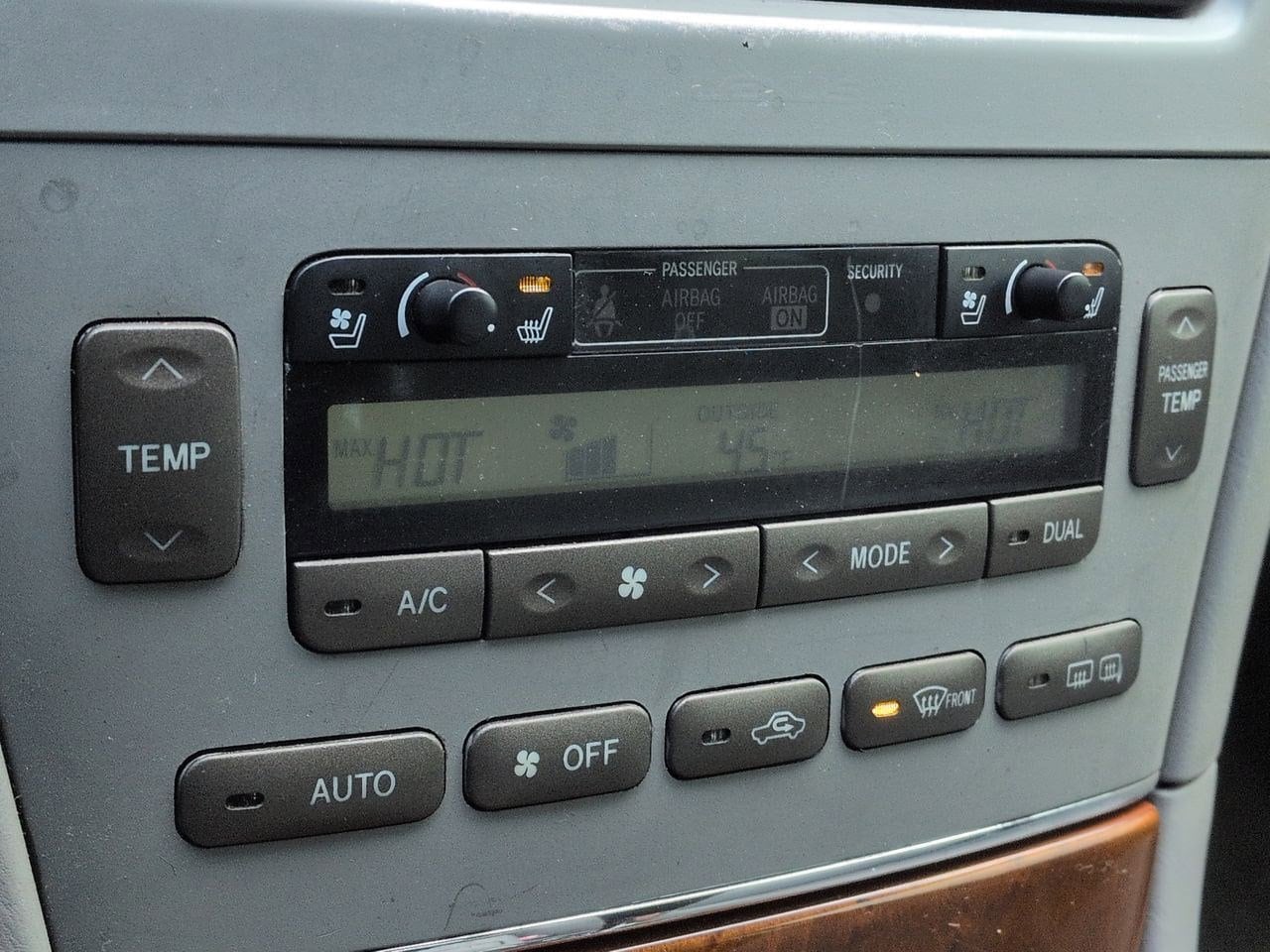 Thumbnail: 2005 Lexus ES - 29