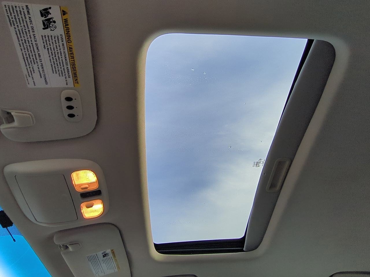 Thumbnail: 2012 Lincoln MKZ - 20