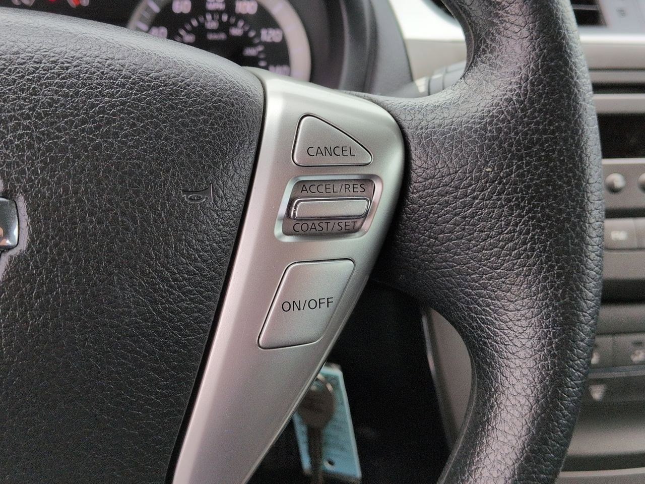 Thumbnail: 2014 Nissan Sentra - 25