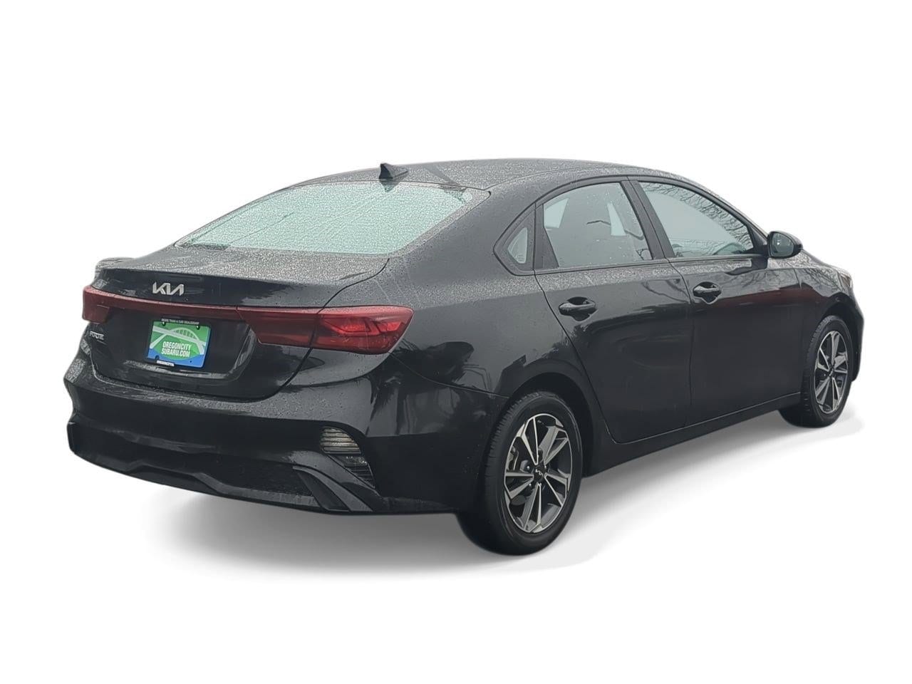 Thumbnail: 2024 Kia Forte - 8