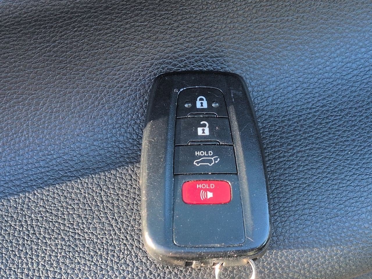 Thumbnail: 2022 Toyota RAV4 - 37