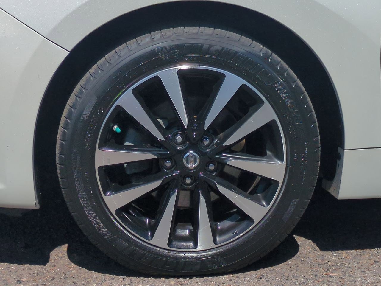 Thumbnail: 2018 Nissan Altima - 13