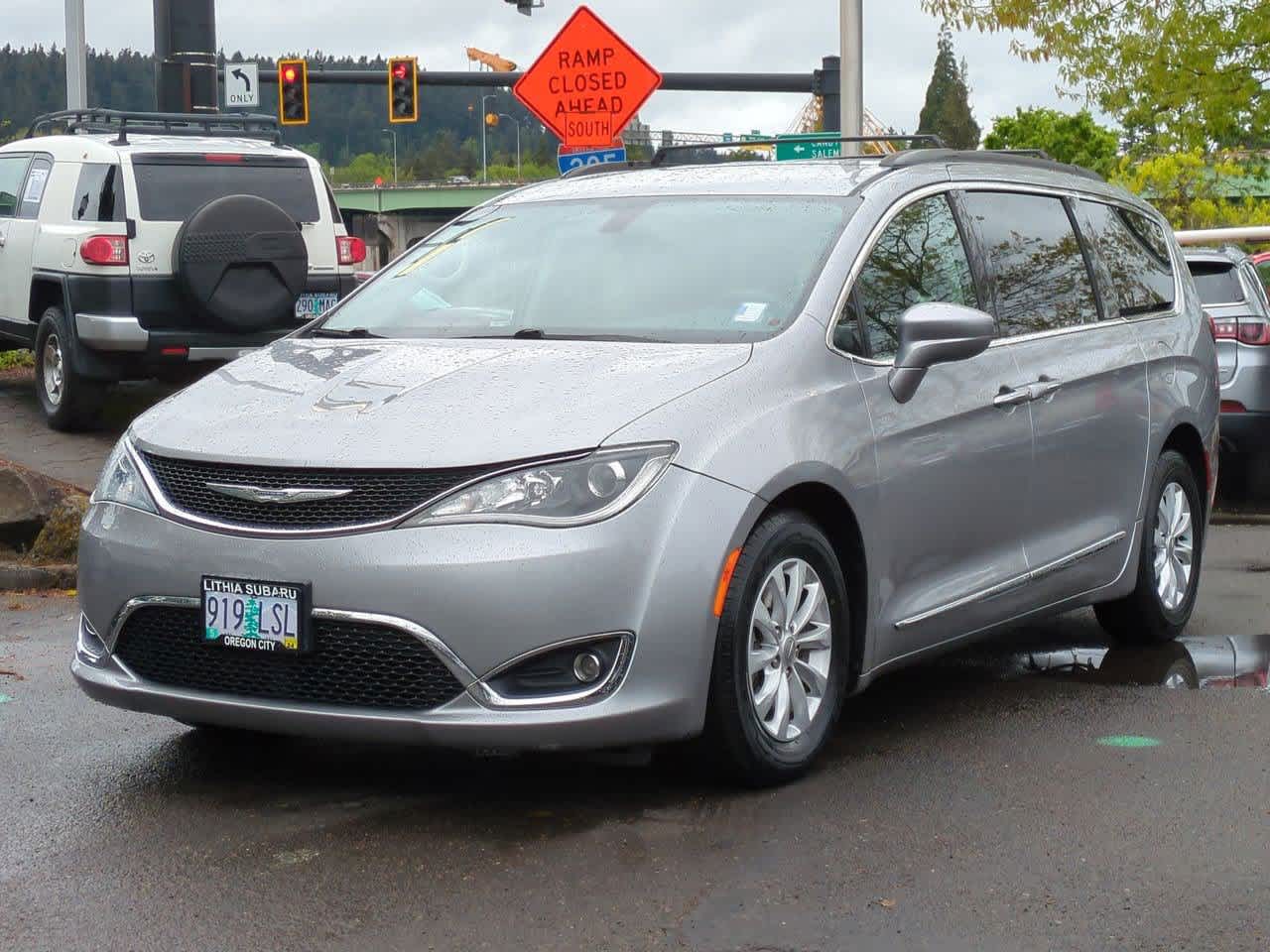 2017 Chrysler Pacifica Touring-L 9