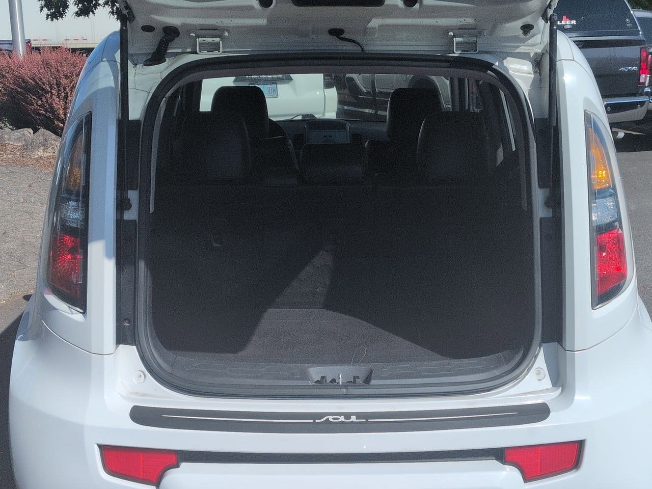 Thumbnail: 2011 Kia Soul - 34