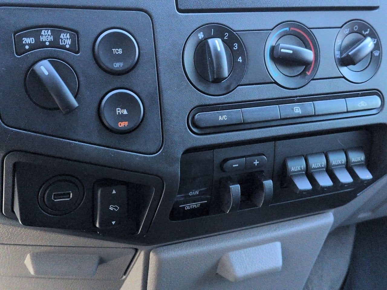 Thumbnail: 2008 Ford F-350 - 30