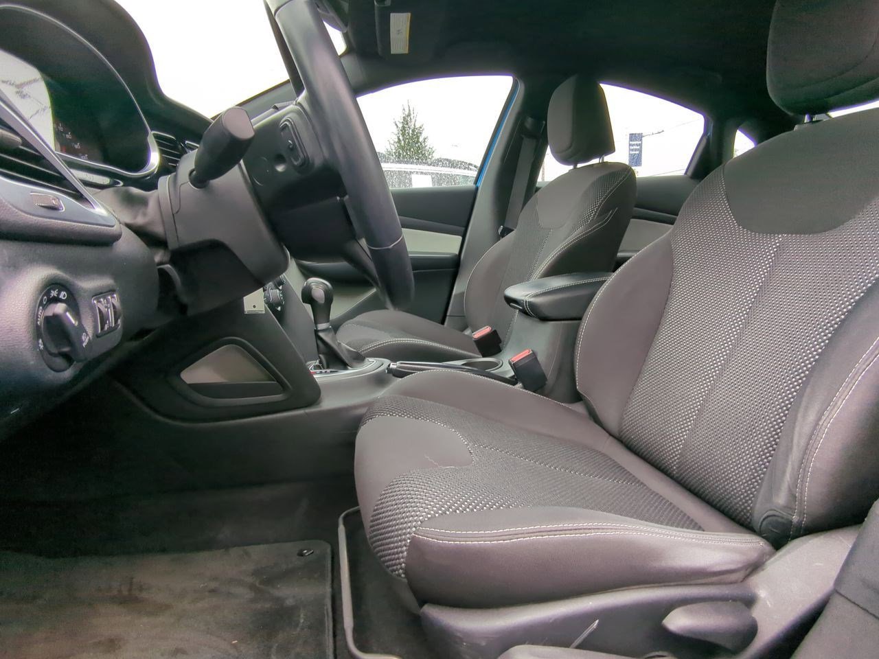 Thumbnail: 2015 Dodge Dart - 24