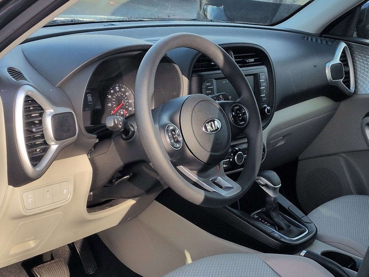 Thumbnail: 2020 Kia Soul - 10