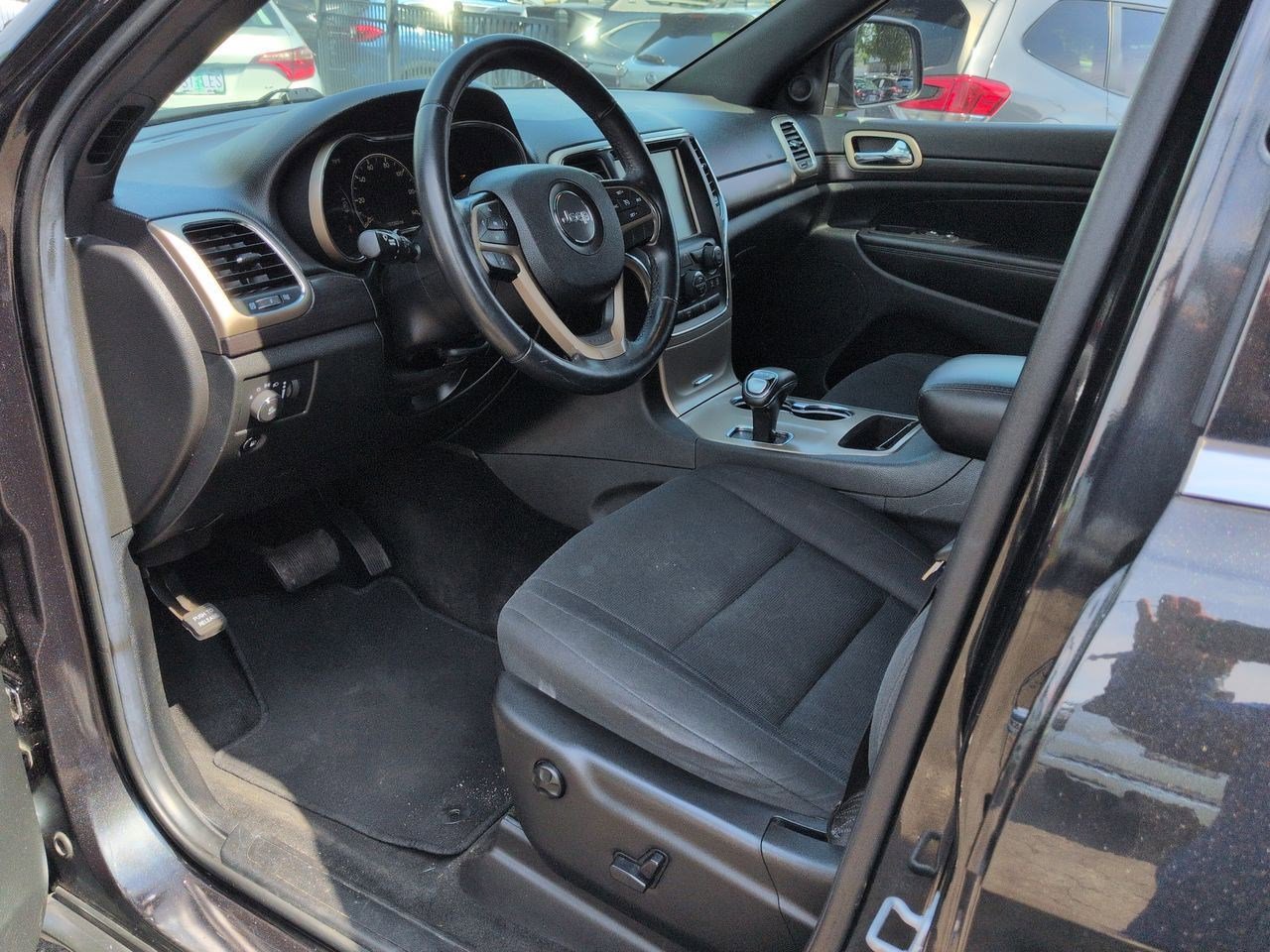 Thumbnail: 2014 Jeep Grand Cherokee - 10