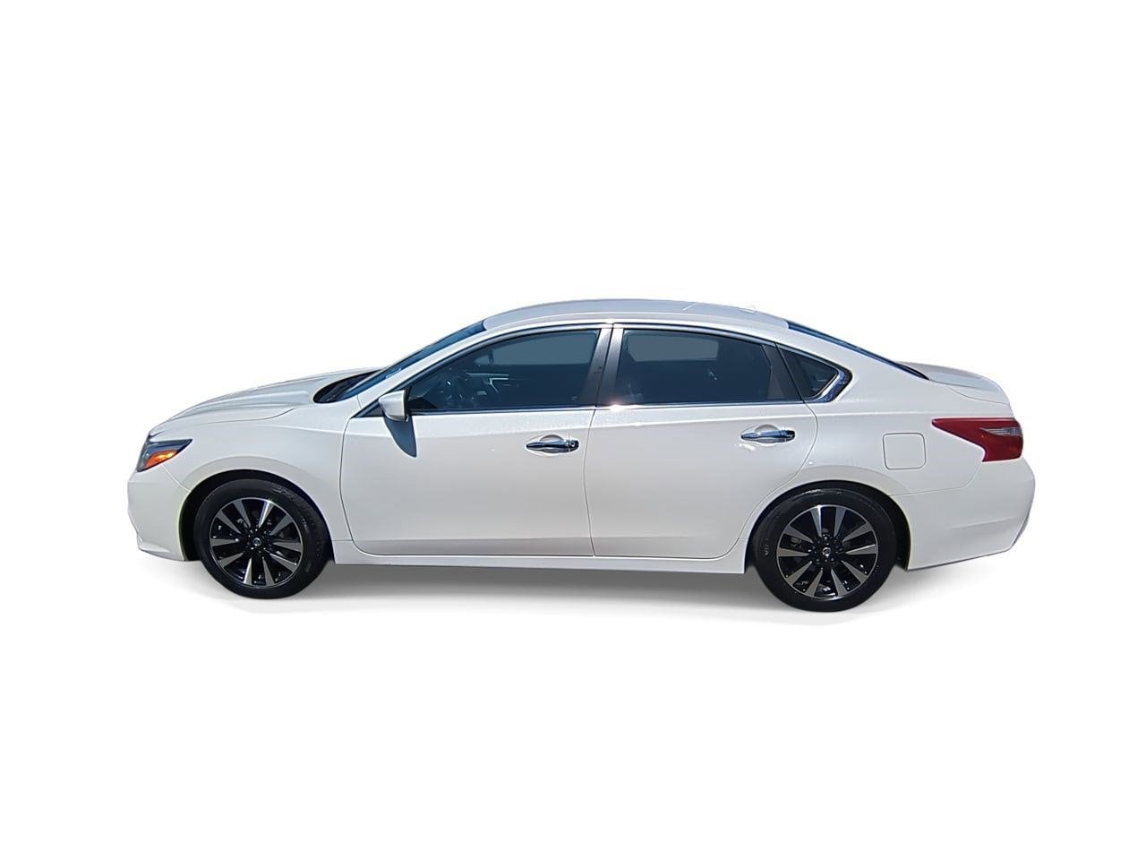 Thumbnail: 2018 Nissan Altima - 5